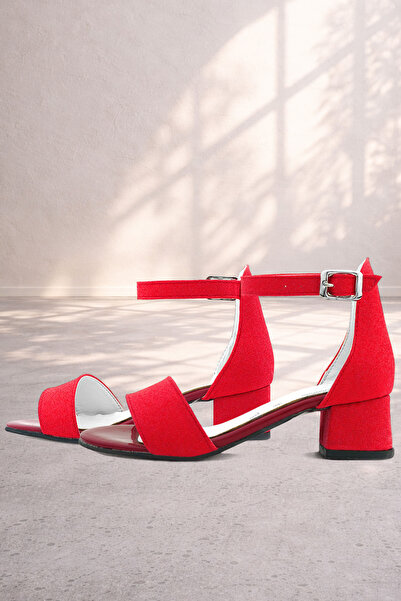 hapshoe حذاء سهرة بكعب ليلو لامع أحمر بحزام واحد للفتيات