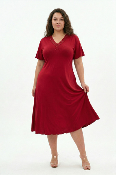 Talvien Bambu Kumaş Dantel Yaka Detaylı Battal Beden Kloş Elbise