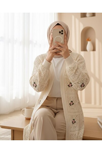 HİJABAYA Ajurlu Nakışlı Hırka