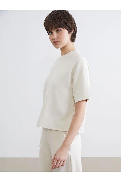 LC Waikiki Μαύρο γυναικείο μπλουζάκι με λαιμόκοψη Crew Neck Soft Touch oversi...