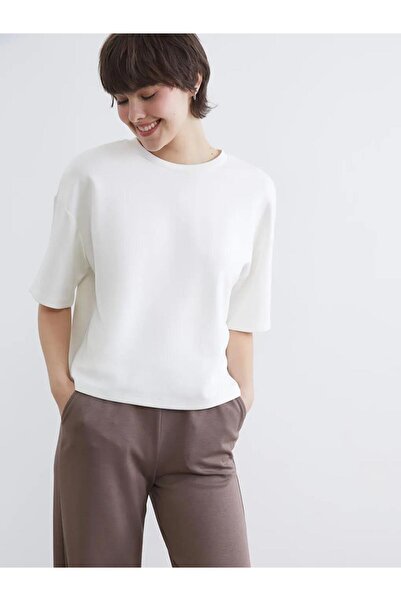 LC Waikiki Μαύρο γυναικείο μπλουζάκι με λαιμόκοψη Crew Neck Soft Touch oversi...