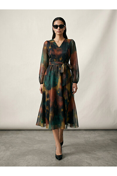 Phoenix Women التعادل صبغ منقوشة فستان الخامس الرقبة