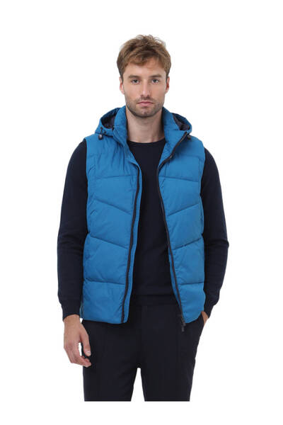 Kip Vestă sport casual țesută cu glugă Saks Regular Fit