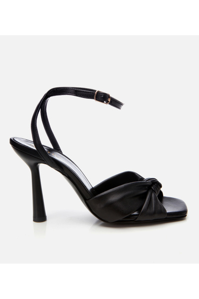 Hotiç Γυναικεία δερμάτινα μαύρα πέδιλα με τακούνι με ζώνη