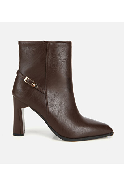 Hotiç Kadın Kahverengi Tokalı Sivri Burunlu Yüksek Topuklu Bot