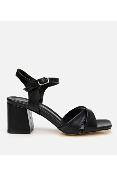 Hotiç Γυναικείο λουστρίνι μαύρο βραδινό φόρεμα Σανδάλια με χοντρό τακούνι