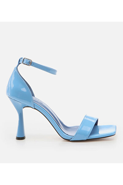 Hotiç Γυναικεία πέδιλα με μπλε τακούνι