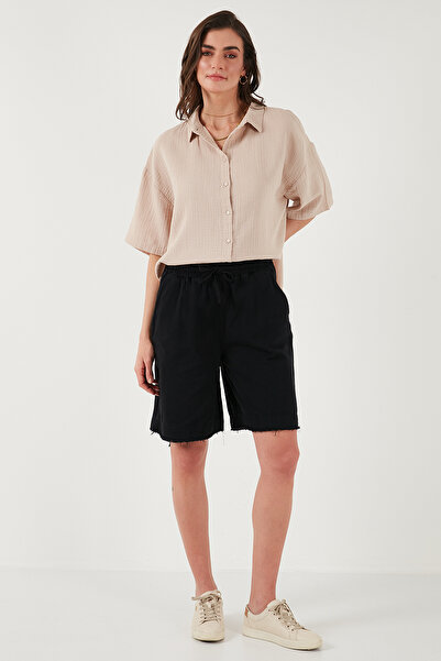 Lela Pamučne šortseve standardnog kroja sa normalnim strukom, vezanjem i džep...