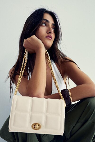 Bershka Suni deri kapitone mini çanta