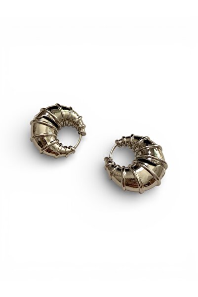 Bo Takı ve Aksesuar أقراط من الفولاذ باللون الفضي ذات تصميم عصري