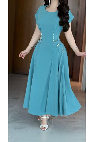 Opera Fashion فستان سهرة ناعم أنيق بتفاصيل كريستال على الخصر