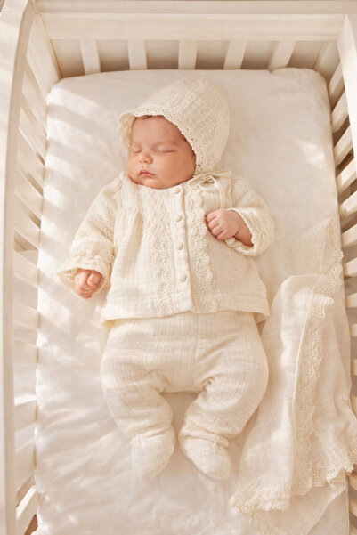 Mert Baby Victoria Müslin Kumaş Dantelli 5'li Organik Hastane Çıkış Seti Yeni...