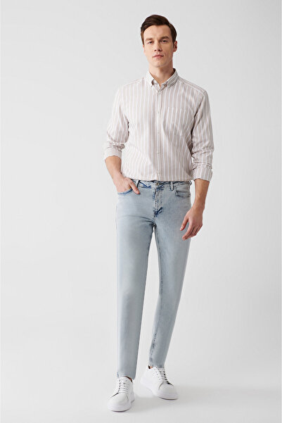 Avva Hellblaue, gewaschene, flexible Jeanshose für Herren E003512