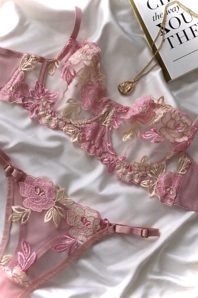 RUYAZ TEKSTİL Set de lenjerie intima din dantelă roz, brodat cu flori, sutien...