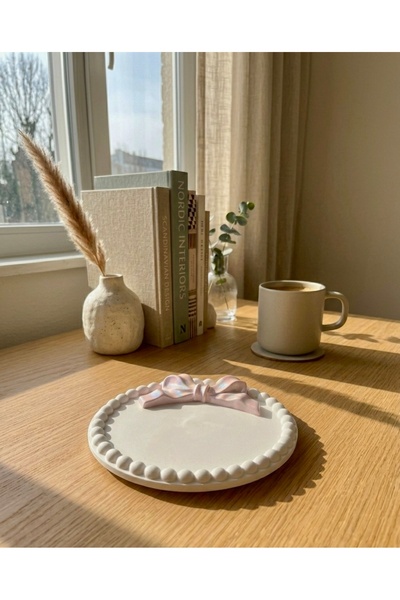 Handmade Dekoratif Fiyonklu Yuvarlak Tabak - Boncuk Kenarlı Estetik Takılık v...