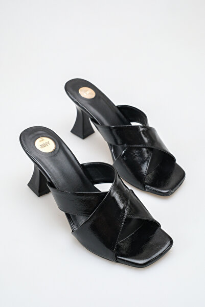 MİSSJENY Küt Burunlu Topuklu Kadın Terlik