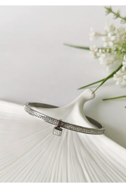 Halley Concept Locked women's steel handcuff bracelet