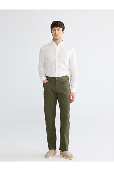 LC Waikiki Nevavm Standard Fit Men's Trousers with a Difference