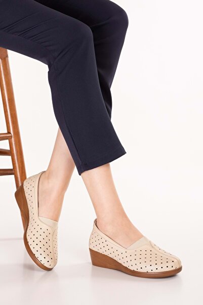 Gondol حذاء نسائي جلد أصلي مريح للصيف بفتحات تهوية vdt.2610 كريمي