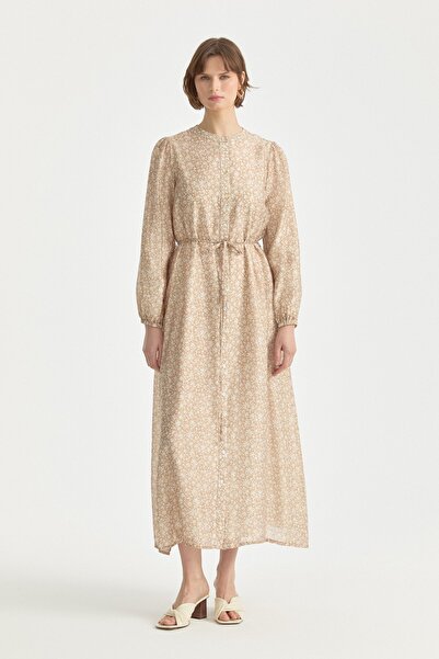 Nihan Önden Düğmeli Minik Çiçek Desenli Lyocell Elbise Camel