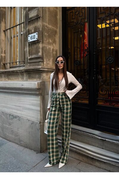 CARLA MARA Visok struk Zvonaste nogavice E Karirano Hlače