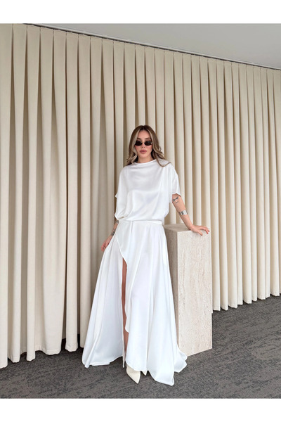 Laluvia White Satin Slit Dress - 2026