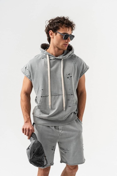 go gang own Frayor Yırtık Detaylı Kolsuz Kapüşonlu Sweatshirt ve Şort Takım