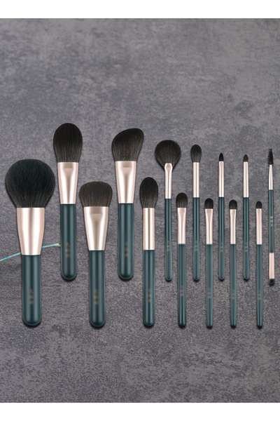 Yallabena 🌫️ طقم فرش مكياج بسيط مكون من 14 قطعة – مجموعة فاخرة باللون الرماد...