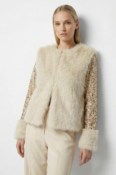 Rays سترة تاش كول مزينة بالترتر مزود بالفرو المشذب 0832