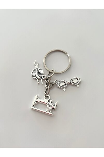 TekinAksesuar15 Terzi Anahtarlık – Dikiş Makinesi & İp Figürlü – Moda Tasarım...
