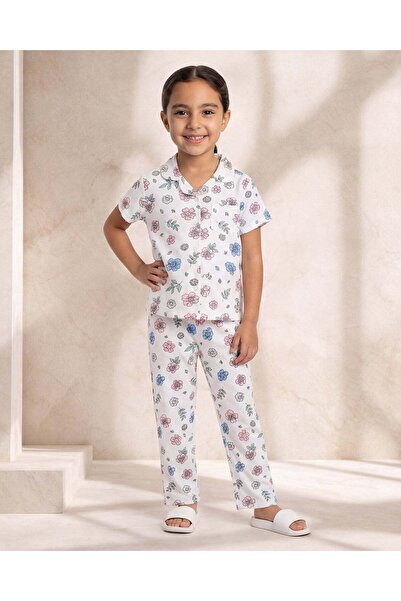 REDTAG طقم بيجاما بناتي أبيض مزين بالزهور مفتوح من الأمام