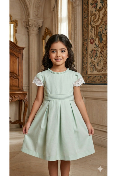 La reina petite Green Lace dress with open back