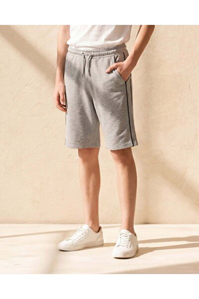 REDTAG شورت قماش إنترلوك رمادي متوسط ​​اللون للأولاد الكبار