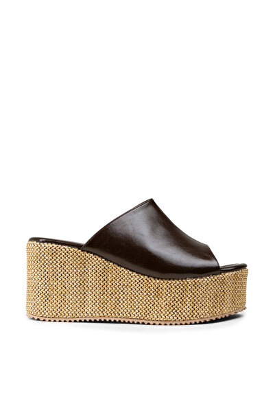 Deery Women's Brown Wedge Heel Slippers