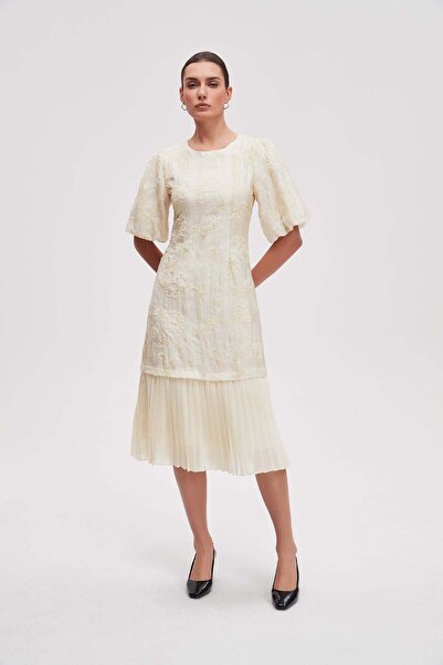 Livia فستان ميدي قصير الأكمام مزين بكشكشة في الأسفل