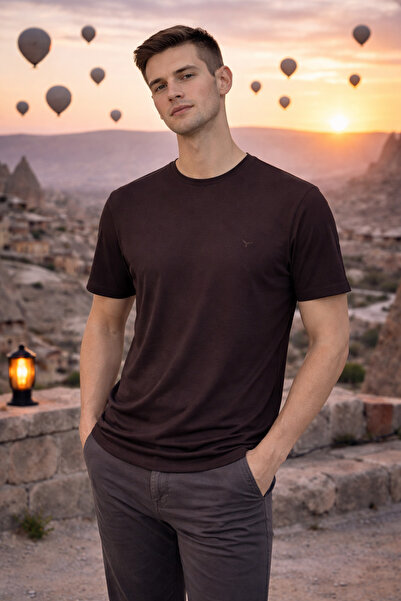 Maccali Muška majica Trend okrugla kragna Osnovni tamno smeđe boje