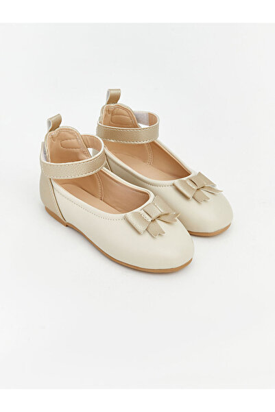 LC Waikiki Balerini pentru fete cu fundă bej și închidere cu velcro, de la GÜ...