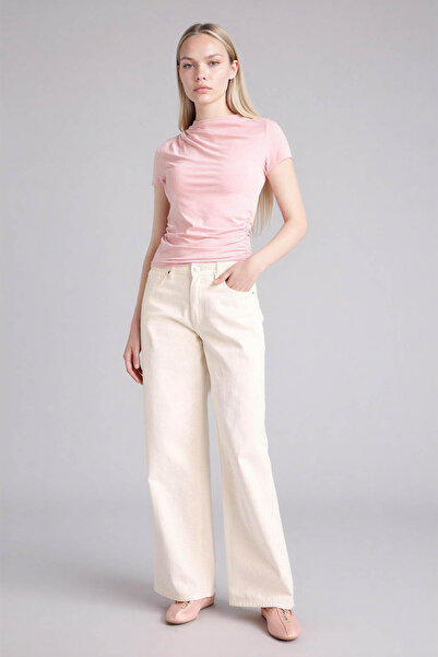 DeFacto Slim Fit Kayık Yaka Tişört E7016AX26SP