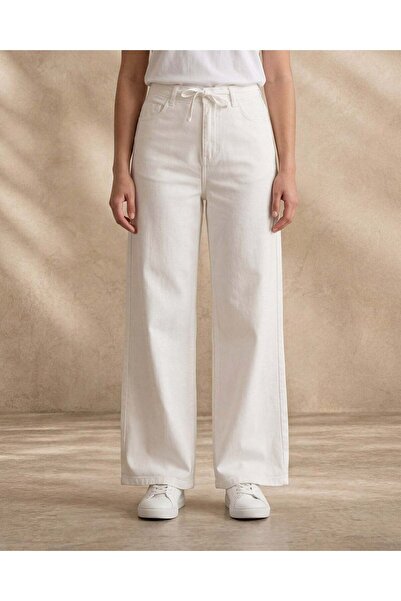 REDTAG بنطلون نسائي أبيض طويل سهل الارتداء