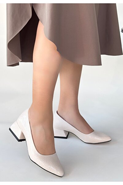 pabucmarketi Beige Patent Leather Printed Women's Heeled Shoes
