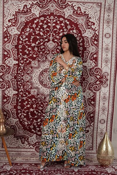 AFandina Elegant floral jalabiya with distinctive details