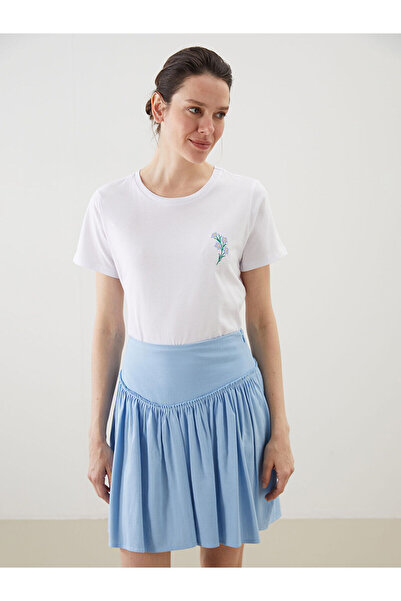 LC Waikiki Nevavm Women's T-Shirt with Oval Collar and Floral Embroidery