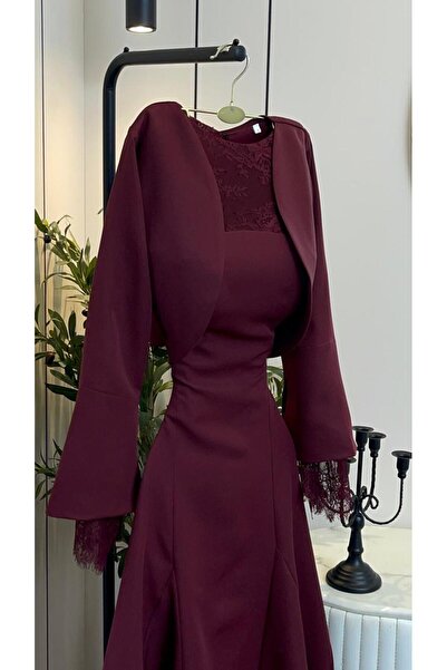 NUHAIRa فستان باربي ودانتيل فرنسي