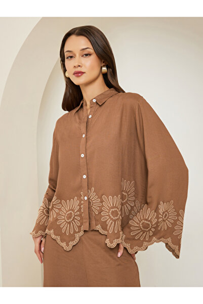 Styli قميص بقصة قصيرة بني اللون للنساء بتفاصيل كروشيه