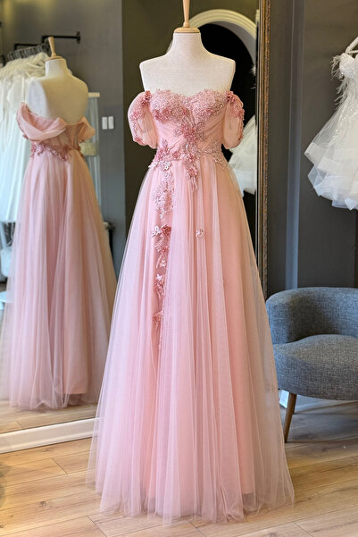 Lenta Moda Pudra Üç Boyutlu Çiçekli Ve İşlemeli Dantel Detaylı Maxi Boy Abiye...