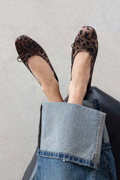 STRASWANS Galo ženska satenska haljina sa detaljima mašne Baletanke leopard