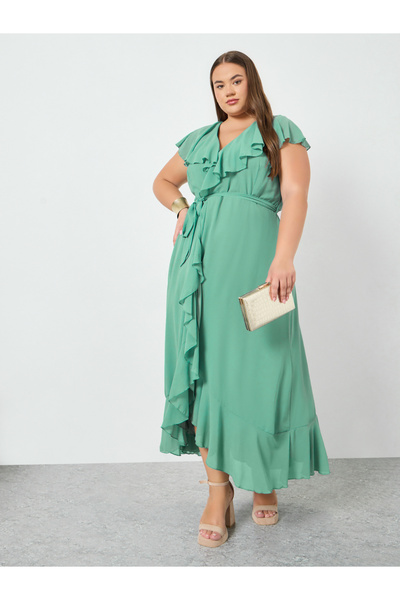 Styli Plus Size Green Ruffled Detail Maxi Dress