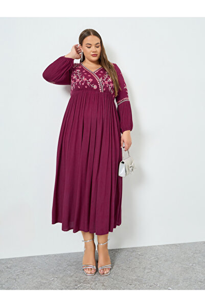 Styli Plus Size Embroidered Long Sleeves Maxi Dress