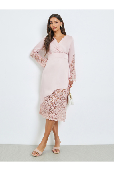 Styli فستان ميدي ضيق من دانتيل الوردي