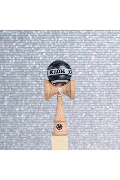 KROM Kendama Mikro 8 cm - black